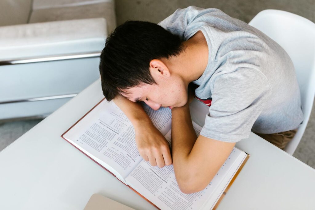 Avoid Procrastination and Stay On Track
